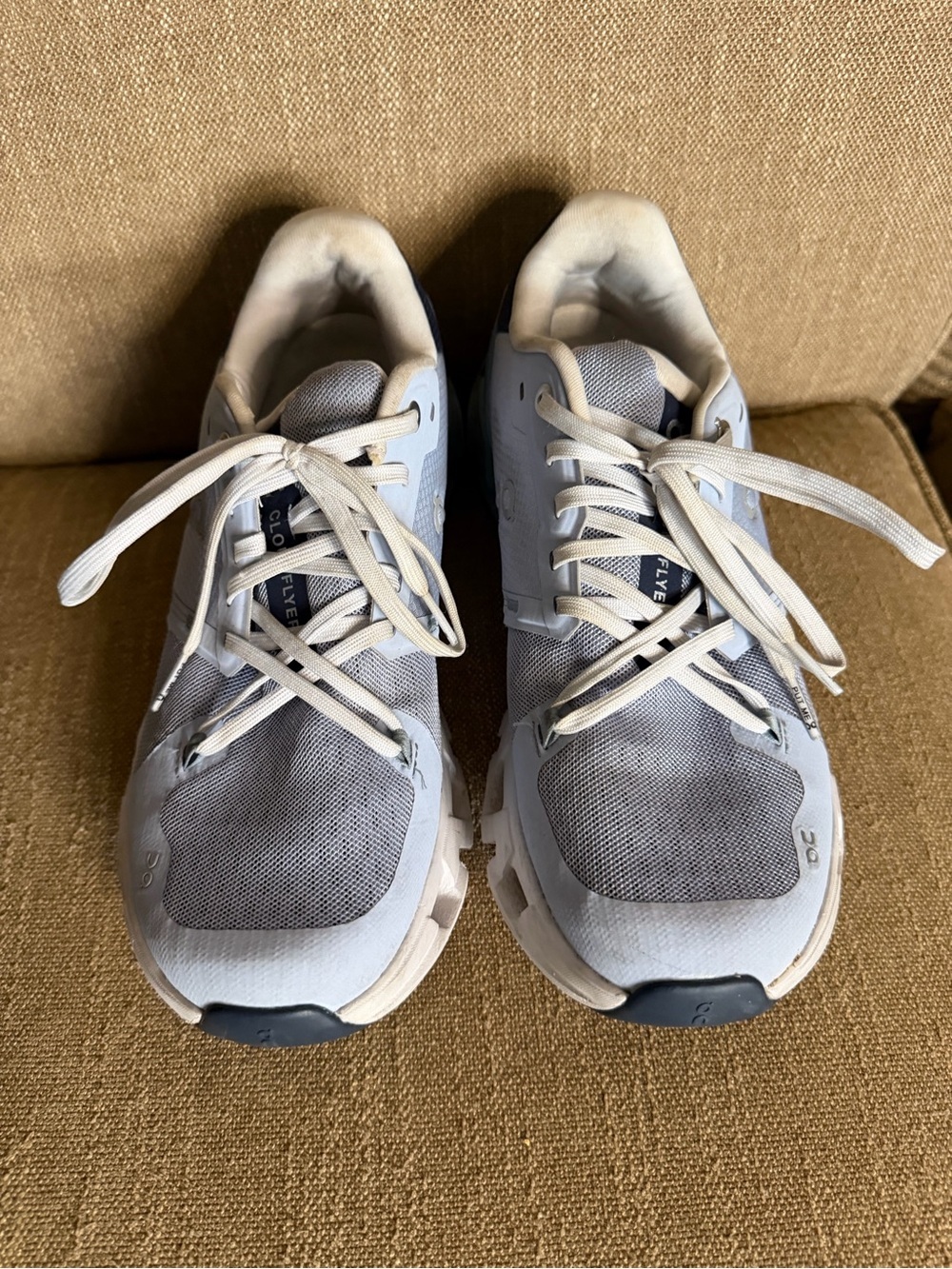 On Cloudflyer 4 Running Shoes Women's 9 Glacier Cobble Blue Athletic Sneakers